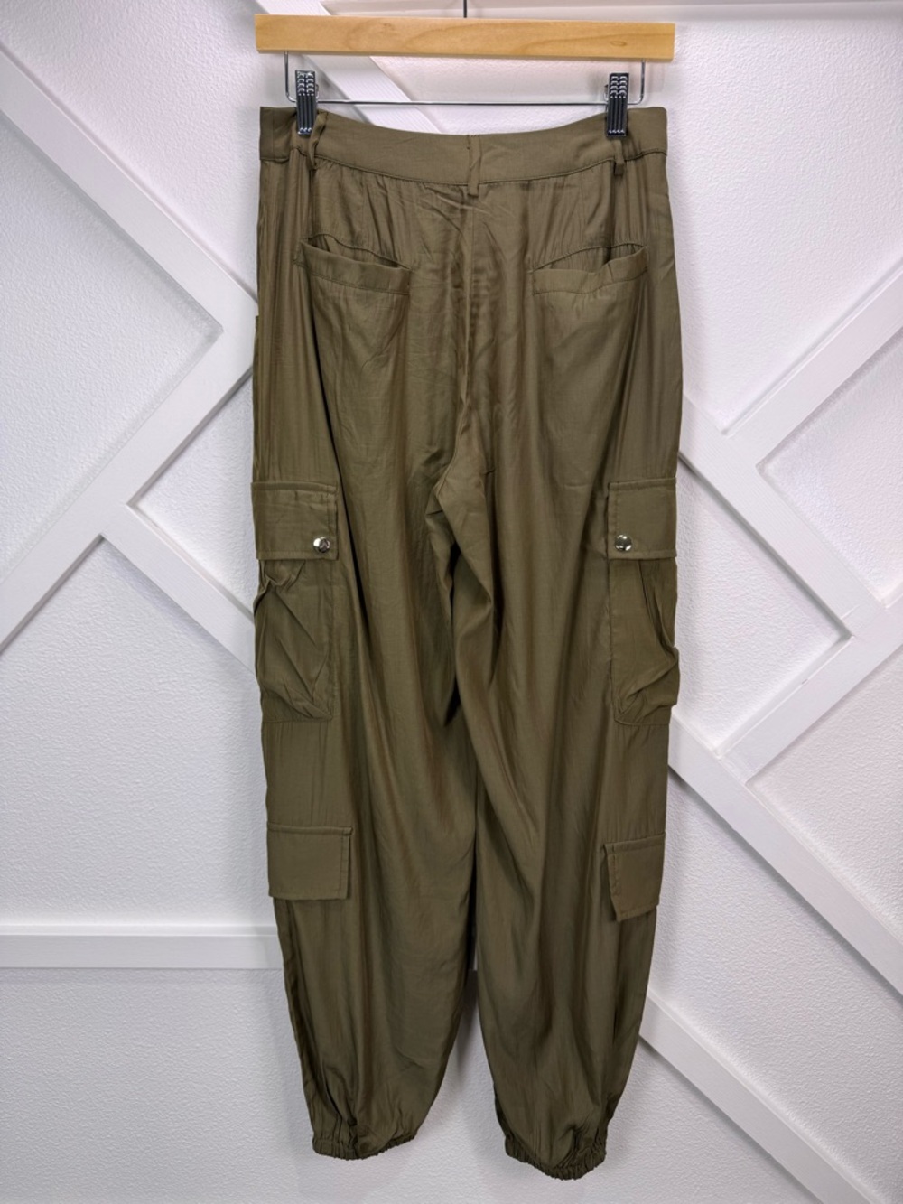 NWT Revolve Lioness Cypress Cargo Jogger Pant Khaki Green Size Small - Picture 7 of 13